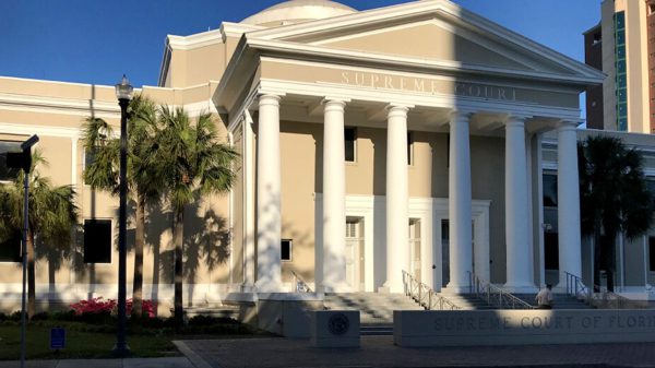 Верховный суд Флориды согласился рассмотреть оспаривание карты Конгресса, поддержанной ДеСантисом