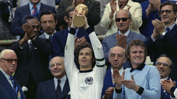 Легенда немецкого футбола Франц Беккенбауэр умер в возрасте 78 лет