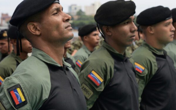 На границе Венесуэлы с Гайаной заметили концентрацию войск: запахло войной