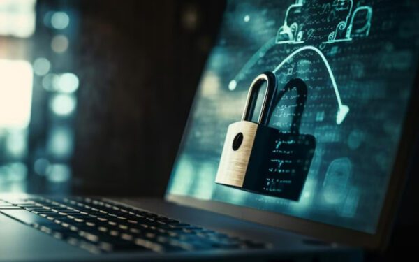 Профессор Жданов объяснил реальную опасность хакерской угрозы: «Не выживет никто»