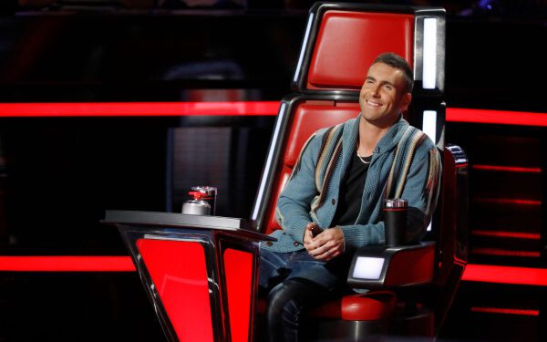 Итан Экенроуд и Фрэн Полса представили кавер-версию песни «July» на шоу «The Voice»