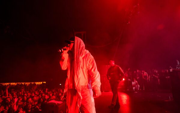 Первое живое выступление Kneecap после Coachella состоится на Лондонском фестивале