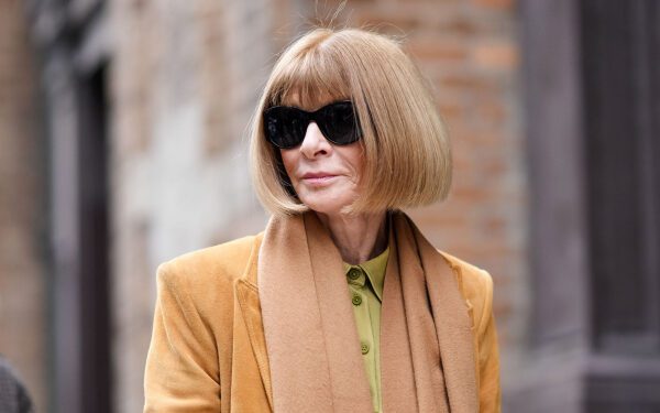 Анна Винтур покидает пост главного редактора Vogue, но сохранит контроль над легендарным журналом