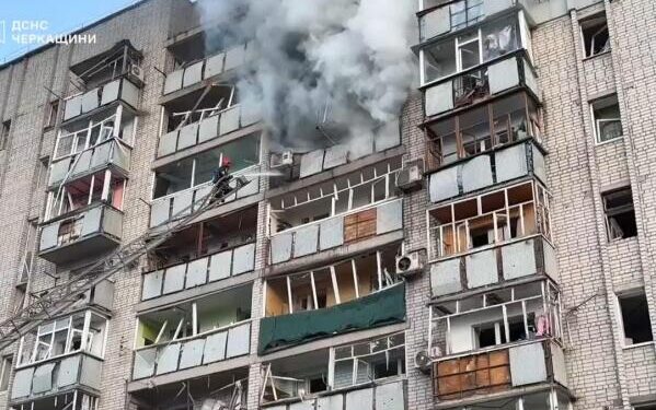 Российские беспилотники убили 2 и ранили 17 человек в Одессе, а Украина уничтожила вертолеты в Крыму