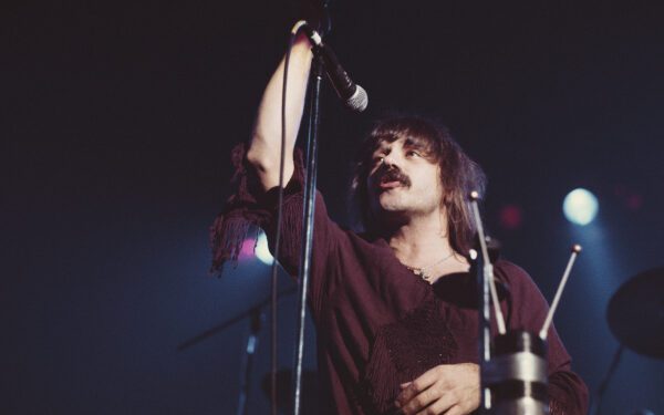 Терри Латтрелл из REO Speedwagon пострадал в автокатастрофе, уснув за рулем