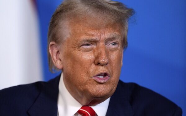Трамп встречается с Зеленским и говорит, что более высокие расходы НАТО на оборону могут сдержать будущую российскую агрессию