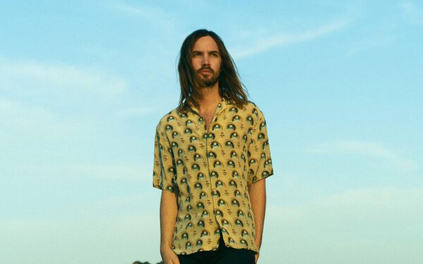 «Был занят»: Tame Impala анонсирует новую музыку в социальных сетях