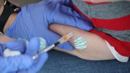 Роберт Кеннеди-младший хочет изменить программу, которая не позволяла производителям вакцин уйти с американского рынка. Они могут снова уйти.