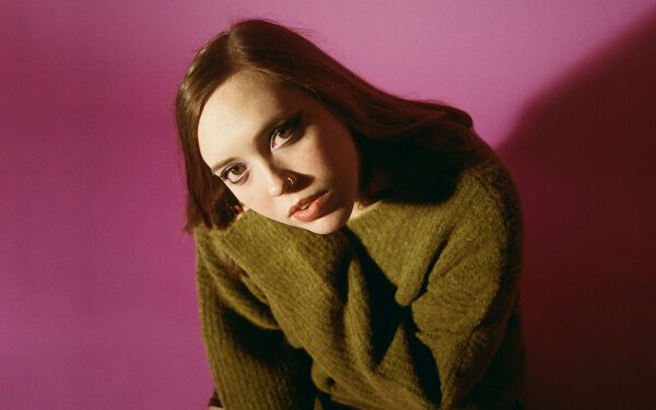 Soccer Mommy исполнила кавер на песню Pavement «Gold Soundz» для альбома «Like a Version»