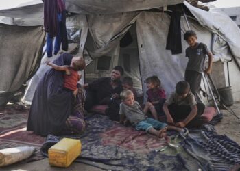 Как одна семья из Газы каждый день ищет достаточно еды, чтобы выжить