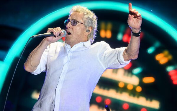 Роджер Долтри из The Who присоединяется к лагерю фэнтези в стиле рок-н-ролл, посвящённому 30-летию группы: «Мне это нравится, потому что это напоминает тебе, откуда ты пришёл»