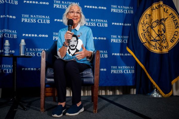 Американский журналист пропал в Сирии 13 лет назад. Его мать не прекращала его поиски.