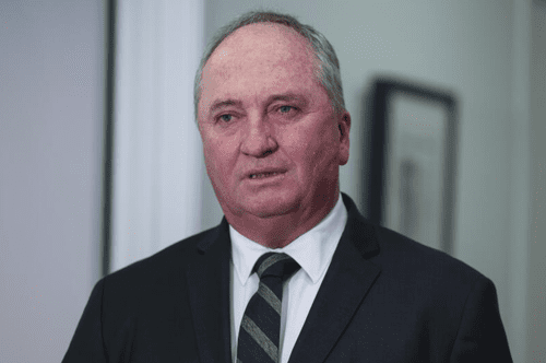 Барнаби Джойс отрицает обвинения в том, что он кричал на сотрудницу Nationals Барнаби Джойс отрицает обвинения в том, что он кричал на сотрудницу Nationals