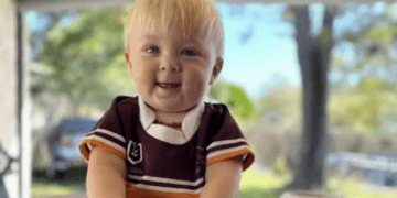 Отцу отказали в освобождении под залог после того, как ребенок погиб в вестибюле полицейского участка в результате автомобильной аварии