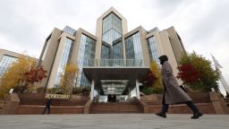 Реактивные бомбы и самолеты-ракеты: украинские и российские военные импровизируют и адаптируются в битве умов