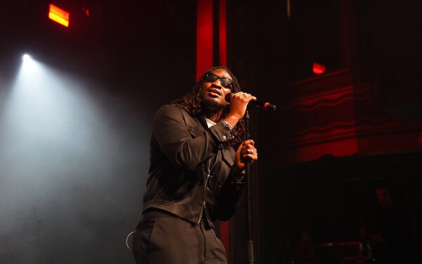 Джастин Бибер восхваляет Odeal во время тура по Лос-Анджелесу. Stop Vlog: «Твой стиль, бесспорно, самый стильный».