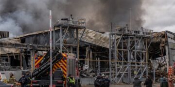 Россия сталкивается с сокращением численности и старением населения и пытается бороться с этим с помощью ограничительных законов.