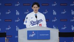 Был ли четвёртый матч NLCS Сёхея Отани лучшим бейсбольным выступлением в истории? Кто победит в Мировой серии? Беседа Был ли четвёртый матч NLCS Сёхея Отани лучшим бейсбольным выступлением в истории? Кто победит в Мировой серии? Беседа