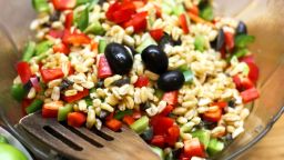 5 способов сделать ваш ужин на День благодарения подходящим для «голубой зоны»