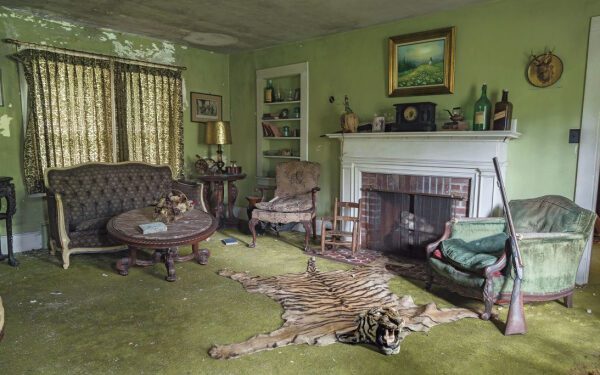 Портал в другую жизнь: фотосъемка заброшенных домов Америки Портал в другую жизнь: фотосъемка заброшенных домов Америки