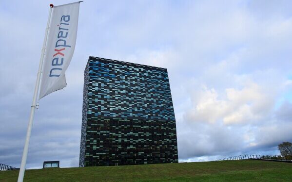 После ошибочной депортации Абрего Гарсия борется с обвинениями в контрабанде. Вот что нужно знать.