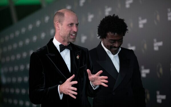 Эндрю Маунтбеттен Виндзор официально больше не принц после того, как король официально лишил его титула Эндрю Маунтбеттен Виндзор официально больше не принц после того, как король официально лишил его титула