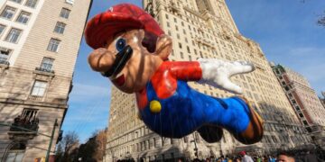 По меньшей мере 75 человек погибли в результате второй день борьбы пожарных Гонконга с горящими вышками