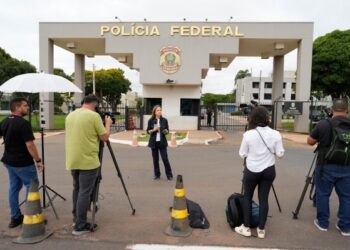 Бывший президент Бразилии Болсонару арестован по подозрению в заговоре с целью побега и избежания 27-летнего тюремного срока