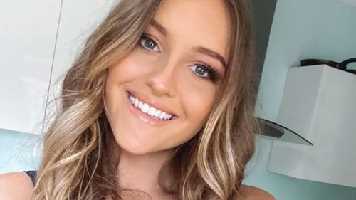 Коронер представил результаты расследования ужасного убийства Лили Джеймс Коронер представил результаты расследования ужасного убийства Лили Джеймс