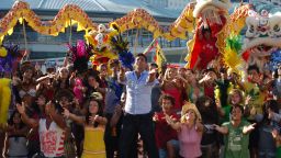 Дхармендра, культовый актер Болливуда и «Хи-мен» индийского кино, умер в возрасте 89 лет