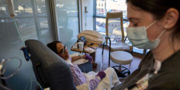 Болезнь 1000 лиц показывает, как наука борется с темной стороной иммунитета