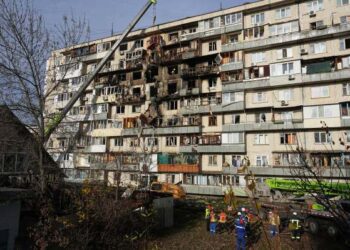 ЕС вновь требует от Украины принять жесткие меры по борьбе с коррупцией после крупного энергетического скандала ЕС вновь требует от Украины принять жесткие меры по борьбе с коррупцией после крупного энергетического скандала