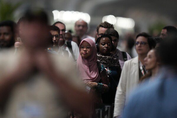 Победа Фатимы Бош на конкурсе «Мисс Вселенная 2025» нашла отклик в Мексике, где женщины борются за равенство