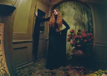 Фанаты выбрали «Everybody Scream» Florence + The Machine как любимую новую музыку этой недели