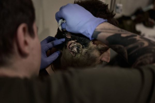 От мясорубки до мопедов: как Россия переосмыслила свои военные действия на Украине