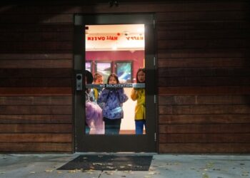 Немецкий «деревянный пирог» Baumkuchen пережил катастрофу и мировые войны, став фаворитом в Японии. Немецкий «деревянный пирог» Baumkuchen пережил катастрофу и мировые войны, став фаворитом в Японии.