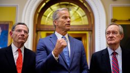 Как изменилась жизнь в провинциальном городке, лишившемся поликлиники из-за огромного законопроекта Трампа