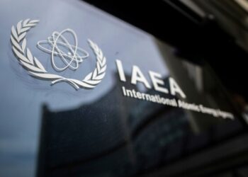 Министр иностранных дел Ирана заявил, что страна больше не обогащает уран ни на одном объекте в стране. Министр иностранных дел Ирана заявил, что страна больше не обогащает уран ни на одном объекте в стране.