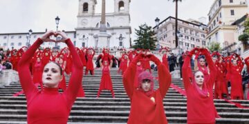 Италия теперь признает фемицид преступлением и наказывает его пожизненным заключением