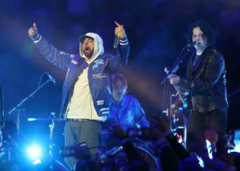 Выступление Джека Уайта и Эминема в перерыве тайма «Live at Ford Field» теперь можно посмотреть онлайн Выступление Джека Уайта и Эминема в перерыве тайма «Live at Ford Field» теперь можно посмотреть онлайн