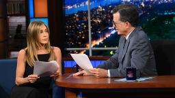 Дженнифер Энистон официально опубликовала фото в Instagram со своим бойфрендом Джимом Кертисом