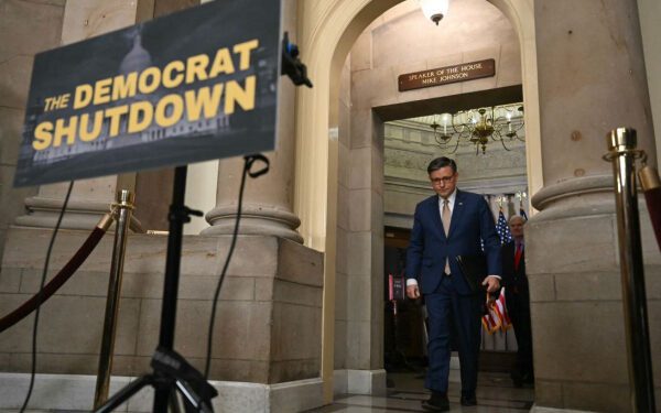 «Проблема в том, что все хотят победить»: Конгресс в тупике из-за резкого роста негативных последствий закрытия