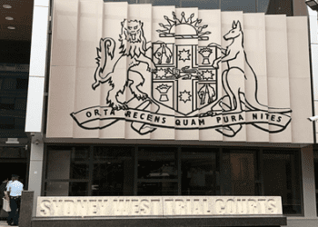 Массажист, получивший признание на популярном радиошоу, признан виновным в изнасиловании клиента Массажист, получивший признание на популярном радиошоу, признан виновным в изнасиловании клиента