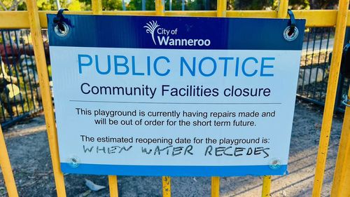 Вспышка комаров в популярном парке разделила совет, поскольку жители остались истекать кровью