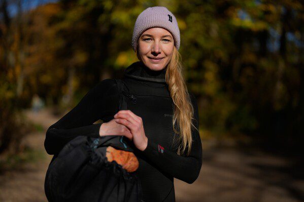 Знаменитая мюнхенская речная волна исчезла после очистки. Серферы надеются, что она скоро вернётся.