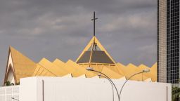 Нападения на школы в Нигерии: 215 учеников похищены из католической школы на фоне возмущения по поводу насилия в отношении христиан