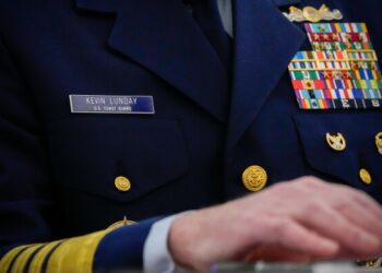 Число детей, похищенных в результате нападения на школу в Нигерии, возросло до более чем 300