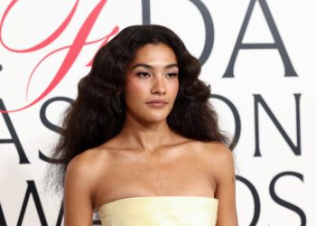 Оливия Дин критикует компании, продающие билеты, за высокие цены перепродажи