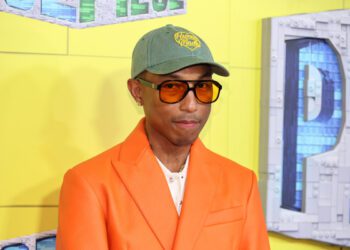 Кроссовки Фаррелла Adidas «Jellyfish» признаны кроссовками года на FNAA 2025 Кроссовки Фаррелла Adidas «Jellyfish» признаны кроссовками года на FNAA 2025