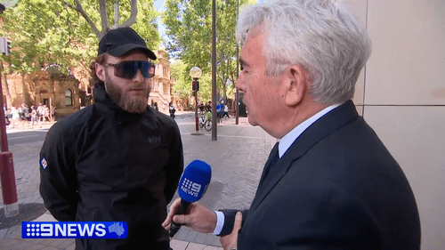 Известный неонацист обвиняется в предполагаемом преследовании федерального депутата в Интернете Известный неонацист обвиняется в предполагаемом преследовании федерального депутата в Интернете